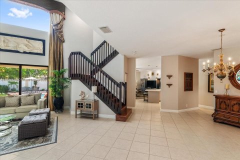 House in Pembroke Pines, Florida 6 bedrooms, 336.49 sq.m. № 1790444 - photo 3