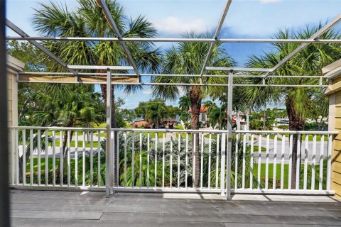 Touwnhouse à vendre à Treasure Island, Floride: 2 chambres, 162.58 m2 № 2391089 - photo 24
