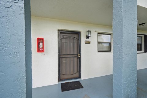 Condominio en alquiler en Boynton Beach, Florida, 2 dormitorios, 91.6 m2 № 2086093 - foto 3