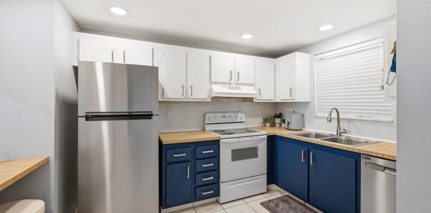 Condominio en Boynton Beach, Florida, 2 dormitorios  № 2086093