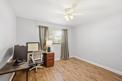 Condominio en alquiler en Boynton Beach, Florida, 2 dormitorios, 91.6 m2 № 2086093 - foto 16