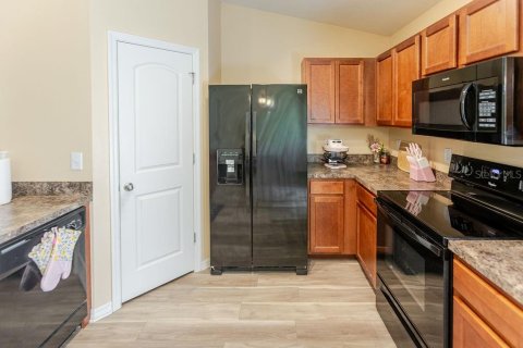 Casa en venta en Weeki Wachee, Florida, 3 dormitorios, 140.38 m2 № 2211519 - foto 19