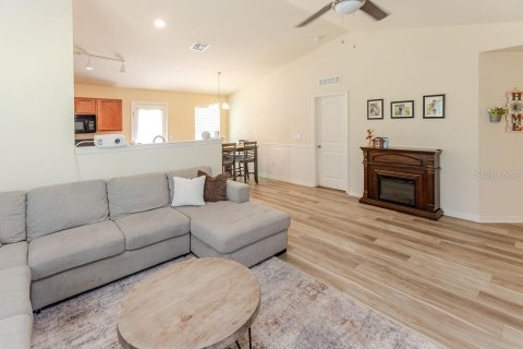 Casa en venta en Weeki Wachee, Florida, 3 dormitorios, 140.38 m2 № 2211519 - foto 9