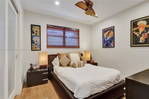 Villa ou maison à vendre à Miami, Floride: 5 chambres, 392.6 m2 № 1842866 - photo 28