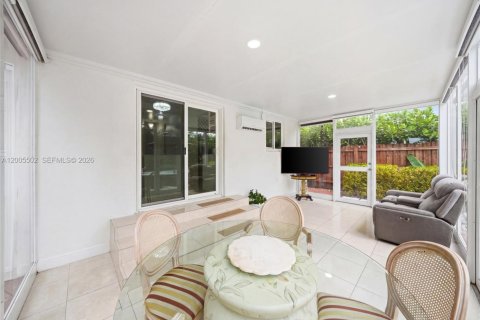 Купить виллу или дом в Майами, Флорида 3 спальни, 98.57м2, № 2068787 - фото 24