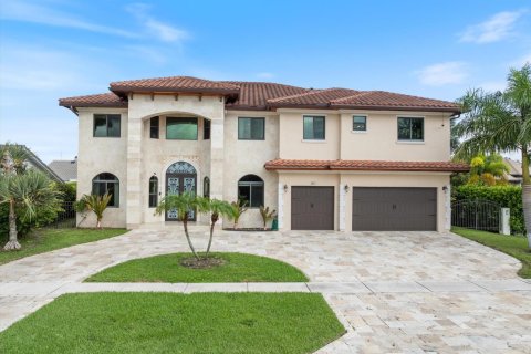Villa ou maison à Boca Raton, Floride 6 chambres, 395.67 m2 № 2352512