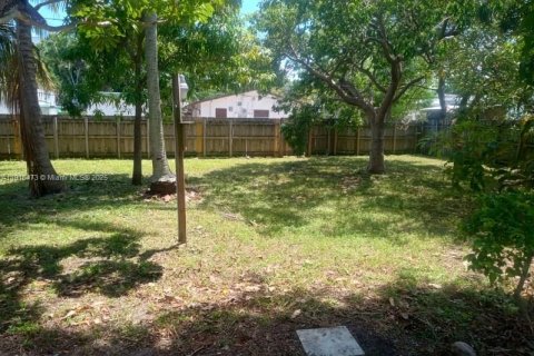 Villa ou maison à louer à Hollywood, Floride: 1 chambre, 50.17 m2 № 1966609 - photo 13