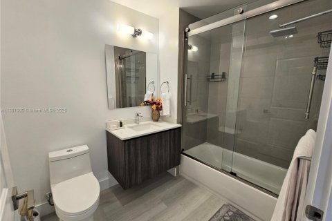 Condominio en venta en Hollywood, Florida, 2 dormitorios, 108.7 m2 № 1962812 - foto 15