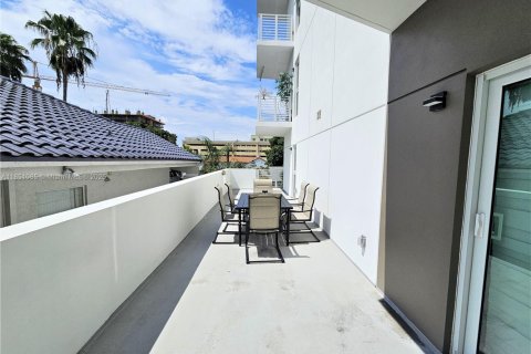 Condominio en venta en Hollywood, Florida, 2 dormitorios, 108.7 m2 № 1962812 - foto 6