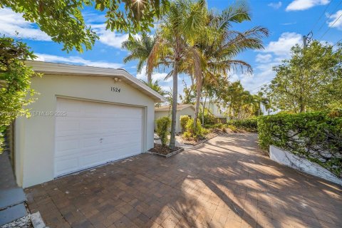 Villa ou maison à vendre à Fort Lauderdale, Floride: 4 chambres, 249.44 m2 № 1986706 - photo 2