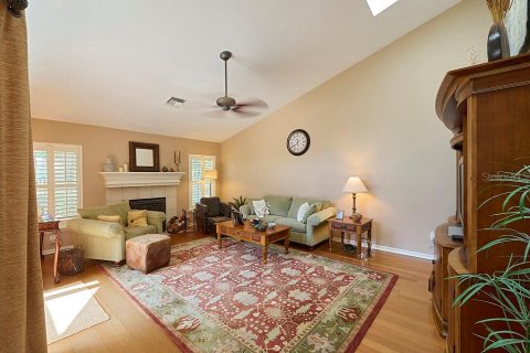 Casa en venta en Lake Mary, Florida, 4 dormitorios, 209.96 m2 № 1851412 - foto 9