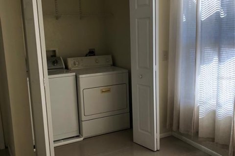 Купить кондоминиум в Орландо, Флорида 6 комнат, 91.79м2, № 1911285 - фото 4