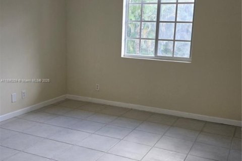 Copropriété à louer à Hollywood, Floride: 2 chambres, 100.33 m2 № 1950425 - photo 5