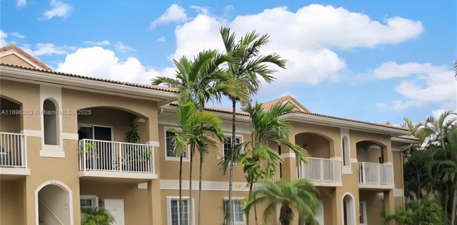 Condo à Hollywood, Floride, 2 chambres  № 1950425