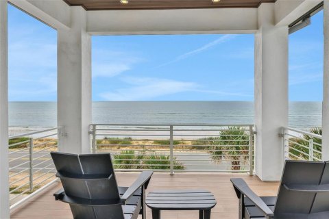 House in Flagler Beach, Florida 5 bedrooms, 359.72 sq.m. № 2138714 - photo 4