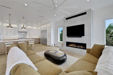 House in Flagler Beach, Florida 5 bedrooms, 359.72 sq.m. № 2138714 - photo 23