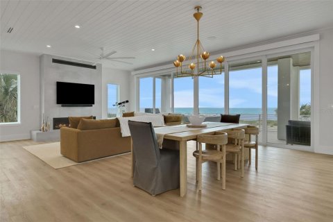 House in Flagler Beach, Florida 5 bedrooms, 359.72 sq.m. № 2138714 - photo 15