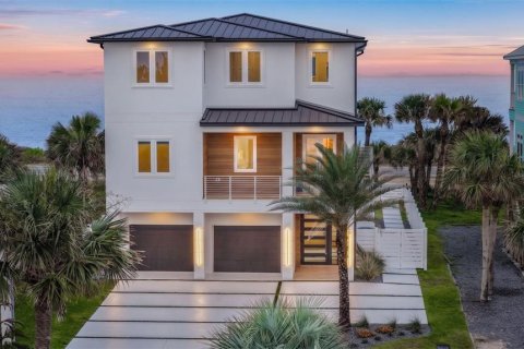House in Flagler Beach, Florida 5 bedrooms, 359.72 sq.m. № 2138714 - photo 3