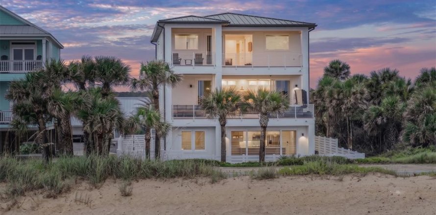 House in Flagler Beach, Florida 5 bedrooms, 359.72 sq.m. № 2138714
