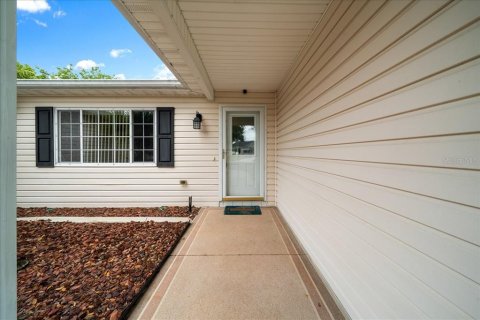 House in Dunnellon, Florida 3 bedrooms, 163.51 sq.m. № 2093290 - photo 6