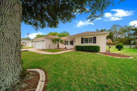 House in Dunnellon, Florida 3 bedrooms, 163.51 sq.m. № 2093290 - photo 3