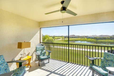 Condo in Bradenton, Florida, 2 bedrooms in LAKEWOOD NATIONAL  № 1578929 - photo 20