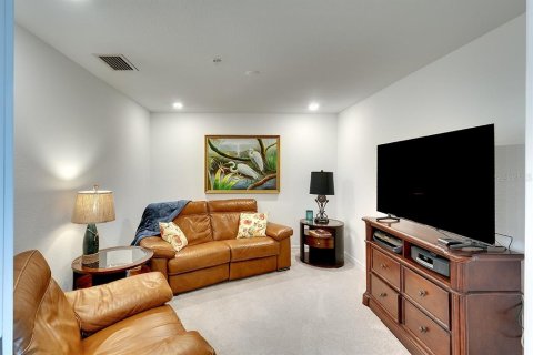 Condo in Bradenton, Florida, 2 bedrooms in LAKEWOOD NATIONAL  № 1578929 - photo 14