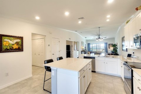 Condo in Bradenton, Florida, 2 bedrooms in LAKEWOOD NATIONAL  № 1578929 - photo 7