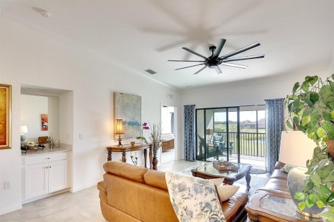 Condo in Bradenton, Florida, 2 bedrooms in LAKEWOOD NATIONAL  № 1578929 - photo 9