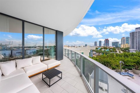 Condo in Miami Beach, Florida, 3 bedrooms  № 2026929 - photo 4