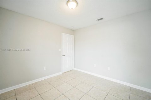 House in Cutler Bay, Florida 4 bedrooms, 198.9 sq.m. № 1814720 - photo 18