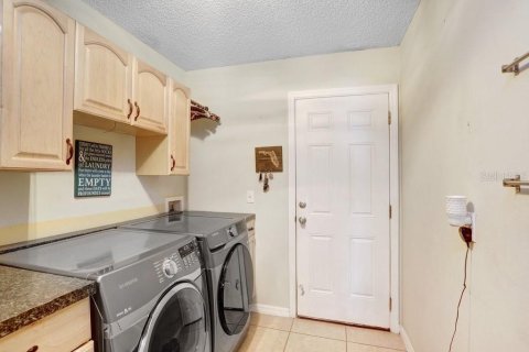 Casa en venta en Valrico, Florida, 5 dormitorios, 214.14 m2 № 1614714 - foto 26