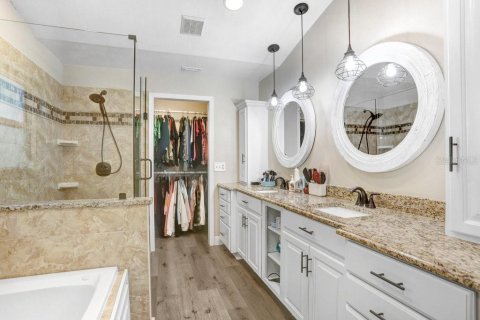 Casa en venta en Valrico, Florida, 5 dormitorios, 214.14 m2 № 1614714 - foto 19