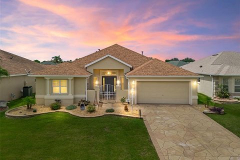 House in The Villages, Florida 3 bedrooms, 180.14 sq.m. № 2364896