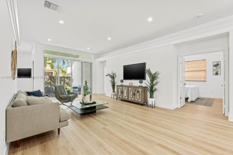 House in Miramar, Florida 4 bedrooms, 202.53 sq.m. № 1948597 - photo 7