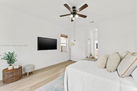 House in Miramar, Florida 4 bedrooms, 202.53 sq.m. № 1948597 - photo 19