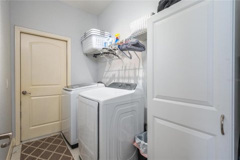 Villa ou maison à vendre à Auburndale, Floride: 4 chambres, 214.33 m2 № 2398306 - photo 29