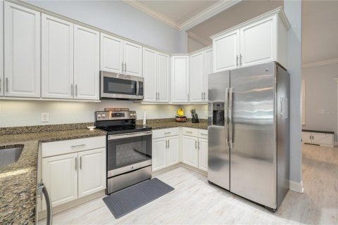 Villa ou maison à vendre à Auburndale, Floride: 4 chambres, 214.33 m2 № 2398306 - photo 8