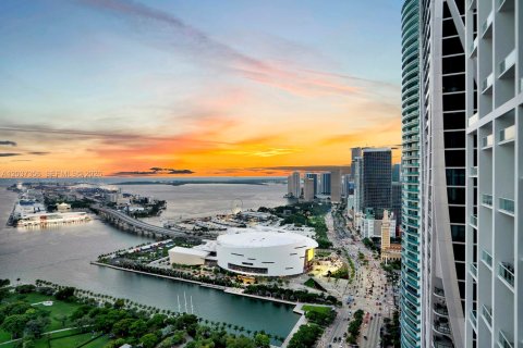 Condo à Miami, Floride, 3 chambres  № 2154212