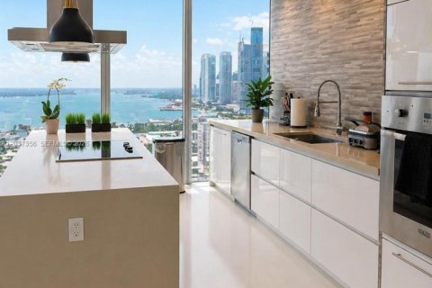 Copropriété à louer à Miami, Floride: 3 chambres, 195.65 m2 № 2154212 - photo 8