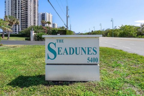 Copropriété à vendre à Riviera Beach, Floride: 2 chambres, 139.35 m2 № 2078078 - photo 9