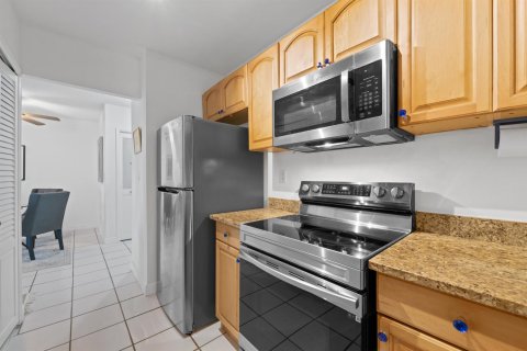 Condominio en venta en Fort Lauderdale, Florida, 1 dormitorio, 64.1 m2 № 2276305 - foto 5
