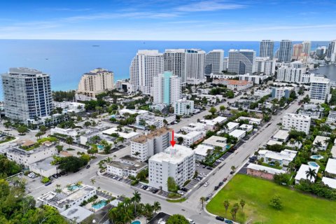 Condominio en venta en Fort Lauderdale, Florida, 1 dormitorio, 64.1 m2 № 2276305 - foto 25