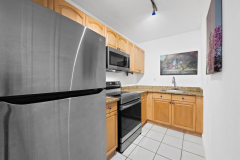 Condominio en venta en Fort Lauderdale, Florida, 1 dormitorio, 64.1 m2 № 2276305 - foto 3