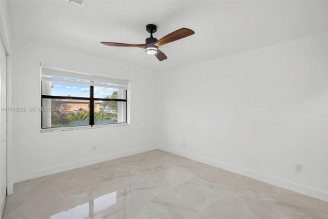 Copropriété à louer à Miami, Floride: 2 chambres, 69.68 m2 № 1997629 - photo 14