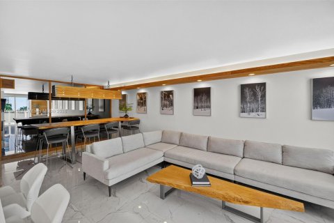 Copropriété à louer à Miami Beach, Floride: 2 chambres, 127.09 m2 № 1965946 - photo 11