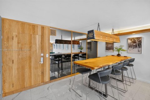 Copropriété à louer à Miami Beach, Floride: 2 chambres, 127.09 m2 № 1965946 - photo 5