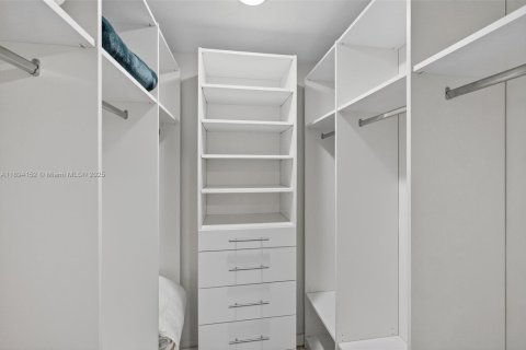 Copropriété à louer à Miami Beach, Floride: 2 chambres, 127.09 m2 № 1965946 - photo 22