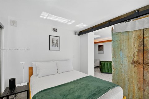 Copropriété à louer à Miami Beach, Floride: 2 chambres, 127.09 m2 № 1965946 - photo 17