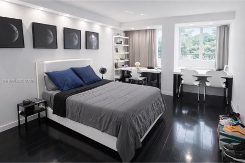 Condo in Hallandale Beach, Florida, 1 bedroom  № 2044456 - photo 8